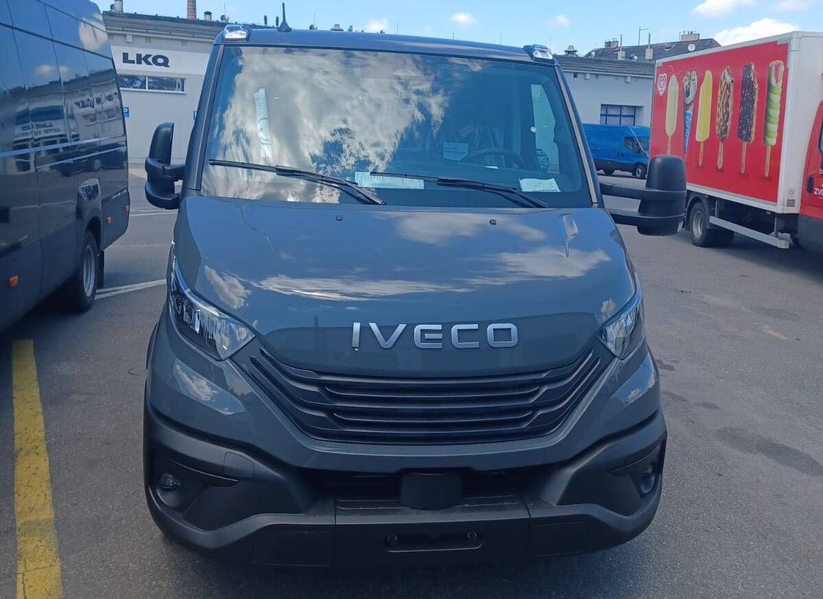Iveco Daily 35S18HA8, automat, tažné