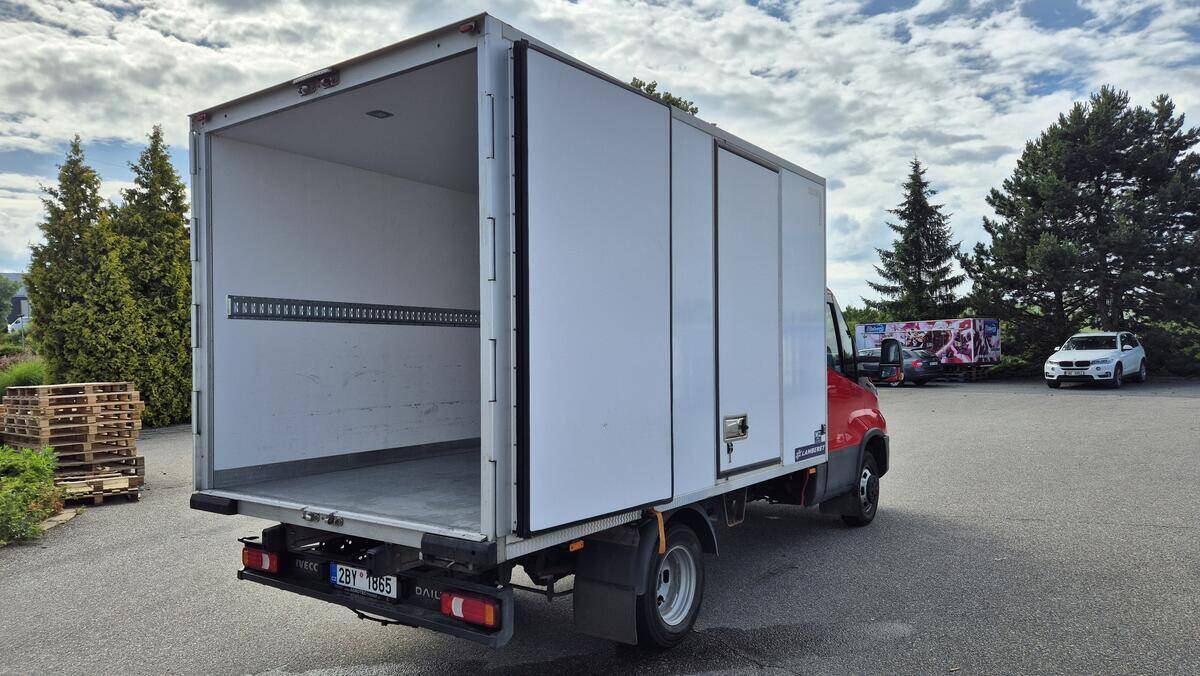 Iveco Daily 50C/35 do 3,5t,izotherm,ZÁRUKA