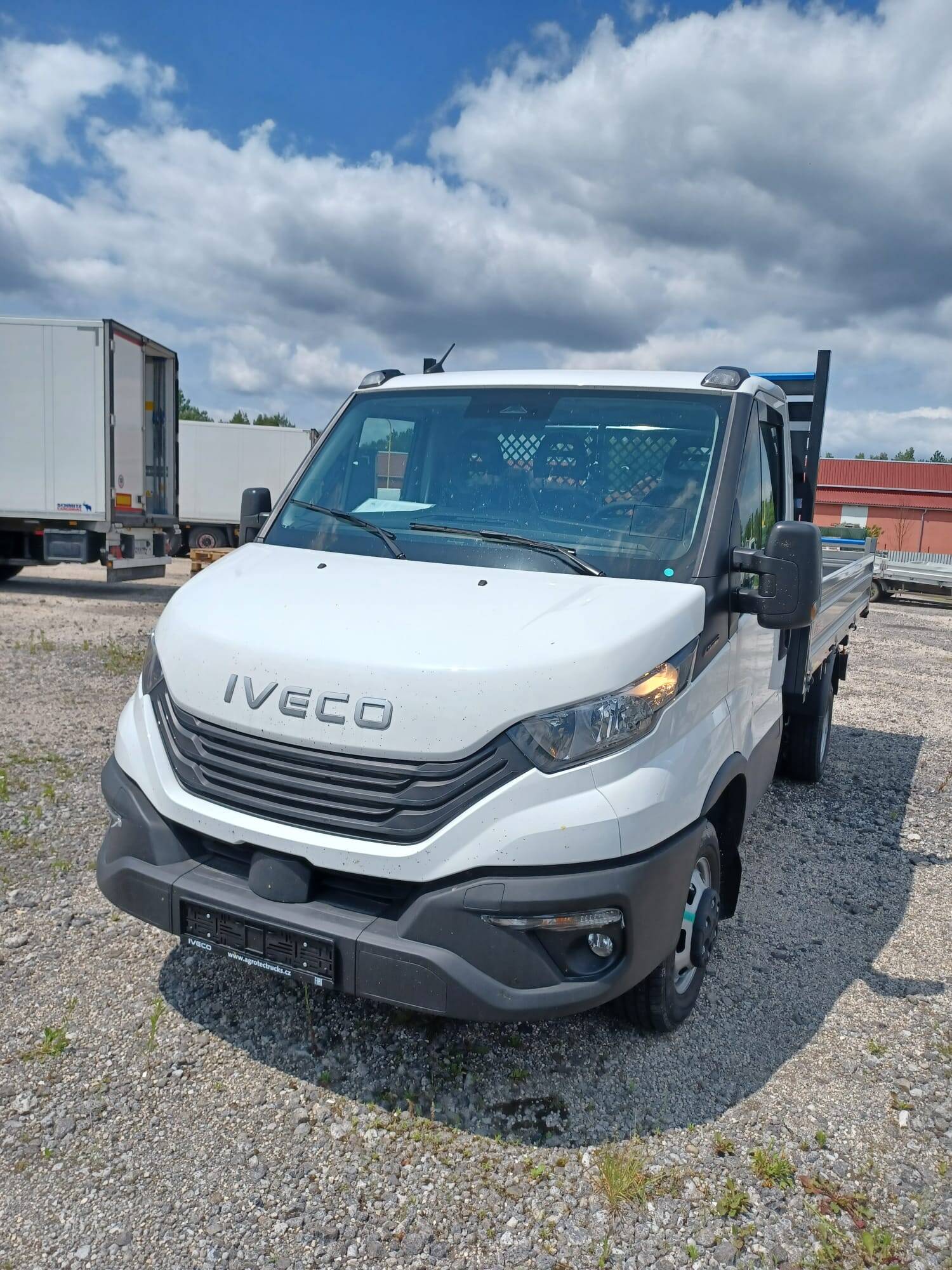 Iveco Daily 50C18 do 3,5t sklopka,