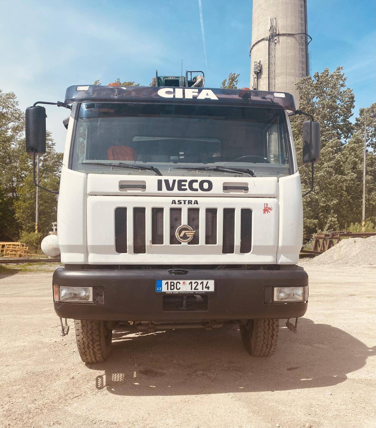 Iveco Trakker ASTRA 84.24 čerpadlo na beton