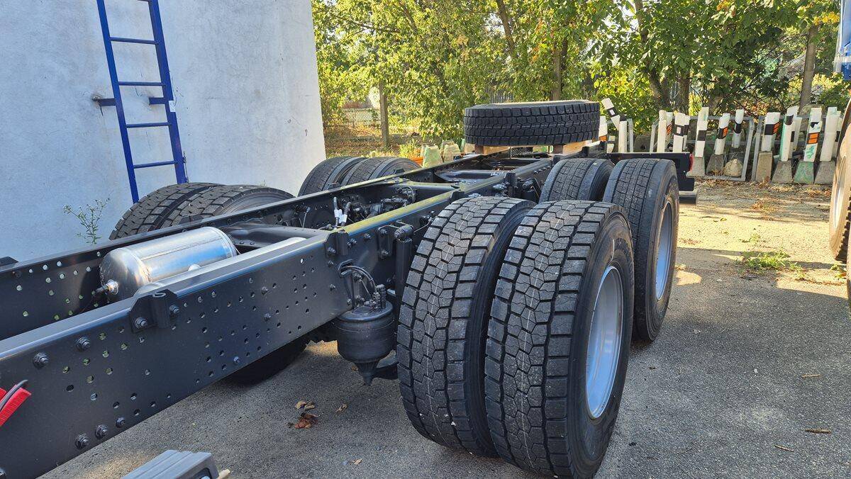 product-gallery-image