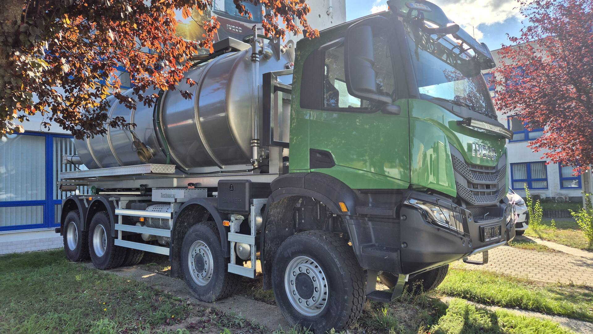 Iveco Traktor T-Way AD410T45W 8x8, natahovák