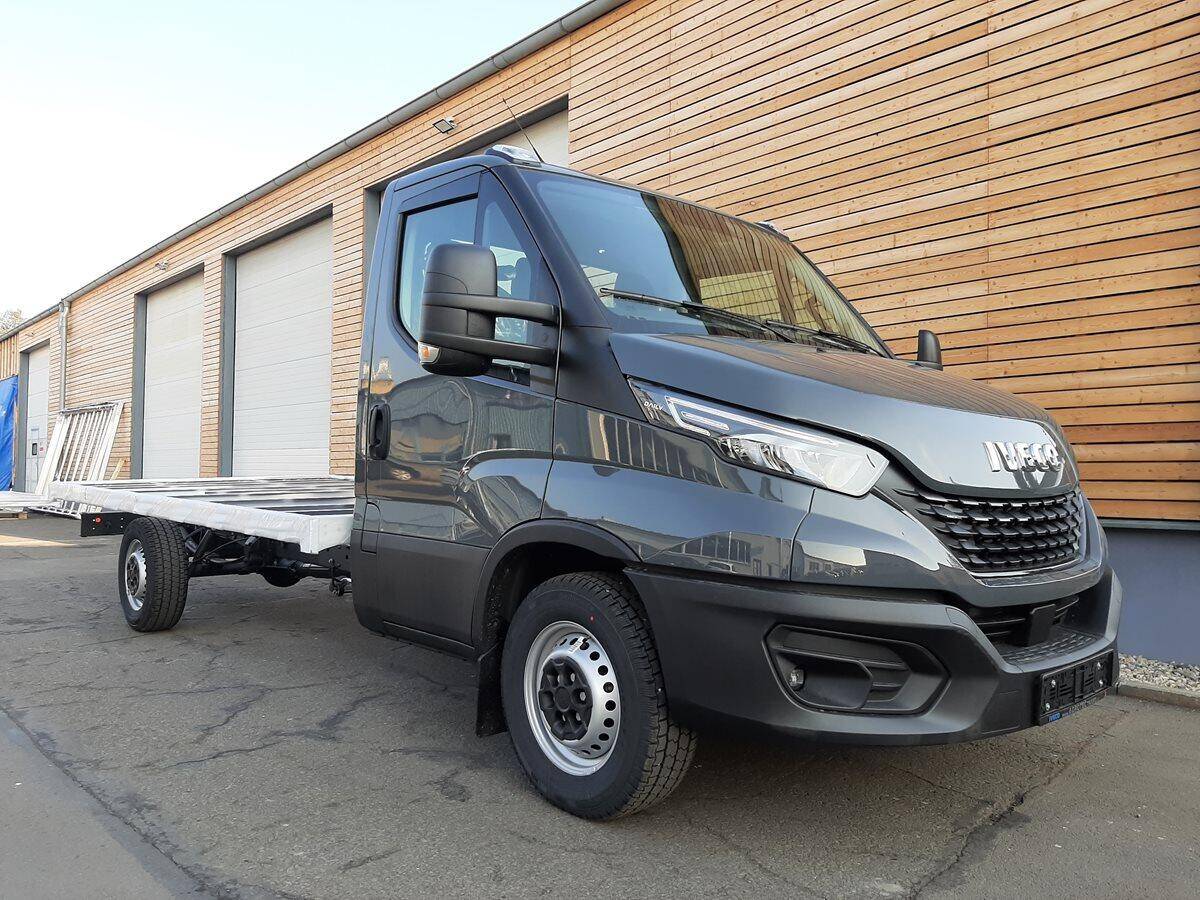 Iveco Daily  35S18H 4x2 podvozek