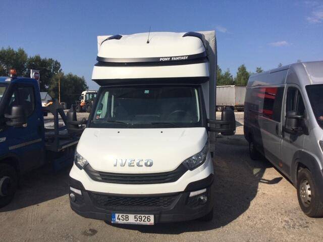 Iveco Daily 35S18 plachta