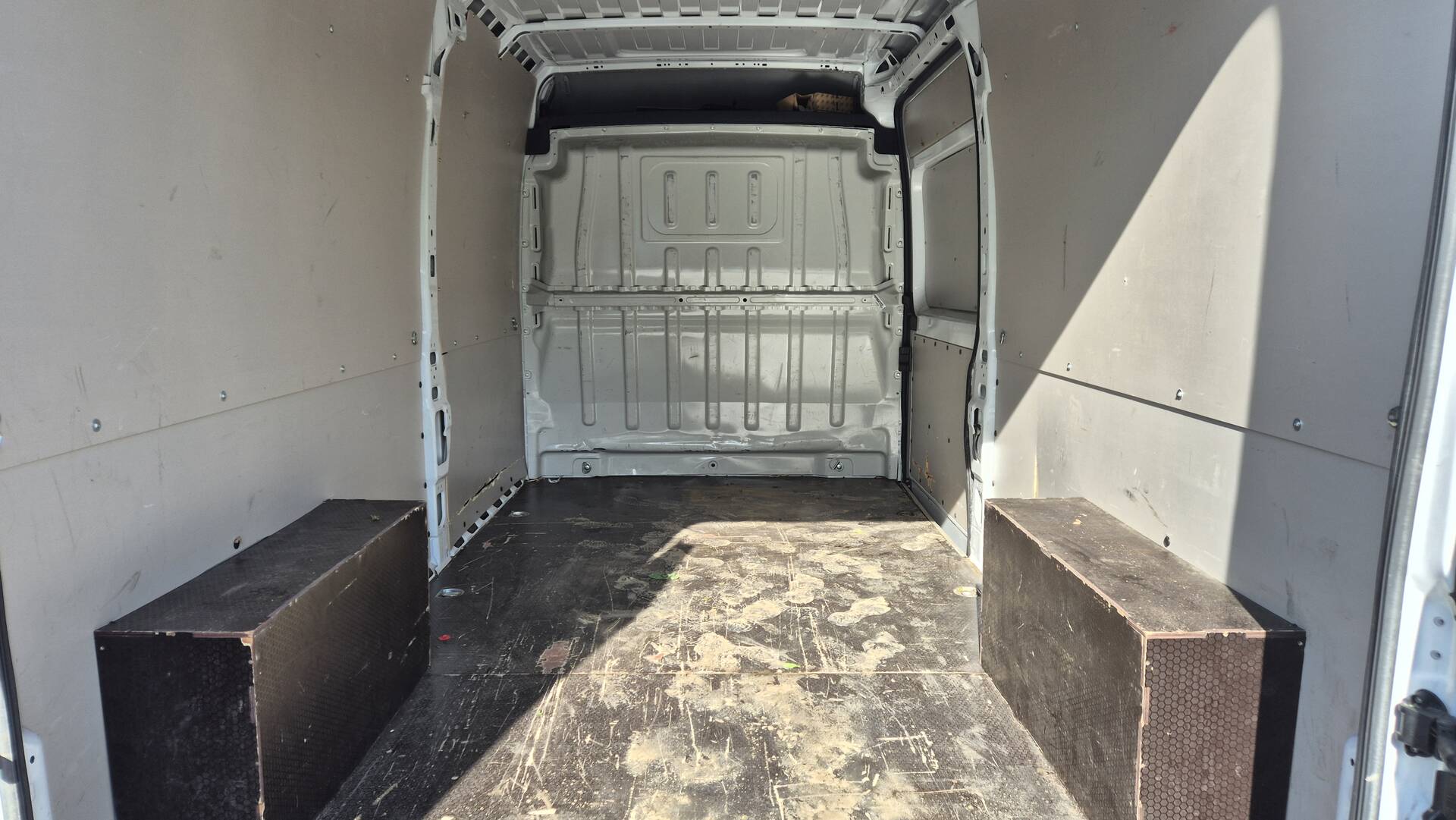 product-gallery-image