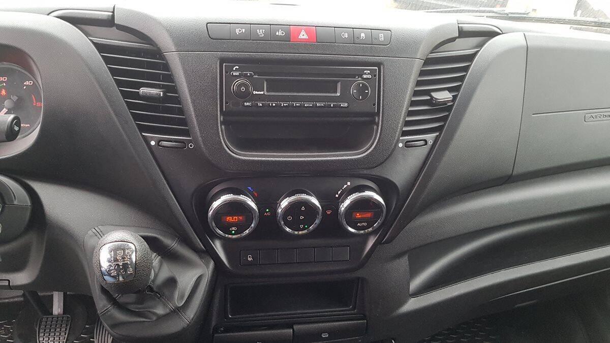 Iveco Daily 35S15 klima, rezervace