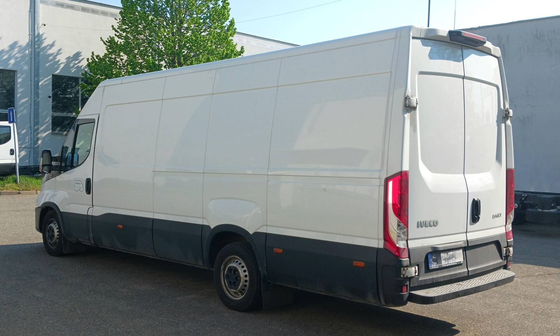 Iveco Daily 35S18H Van 4x2, klima