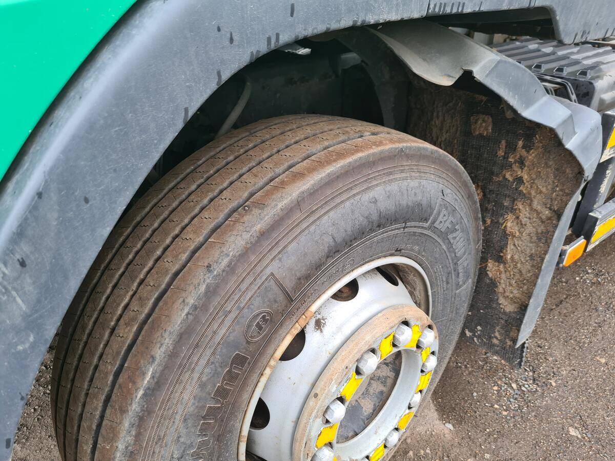 Volvo FM 13 40062R silo, reservace