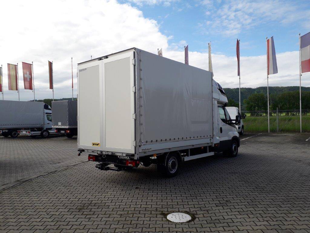Iveco Daily  35S18 valník,plachta