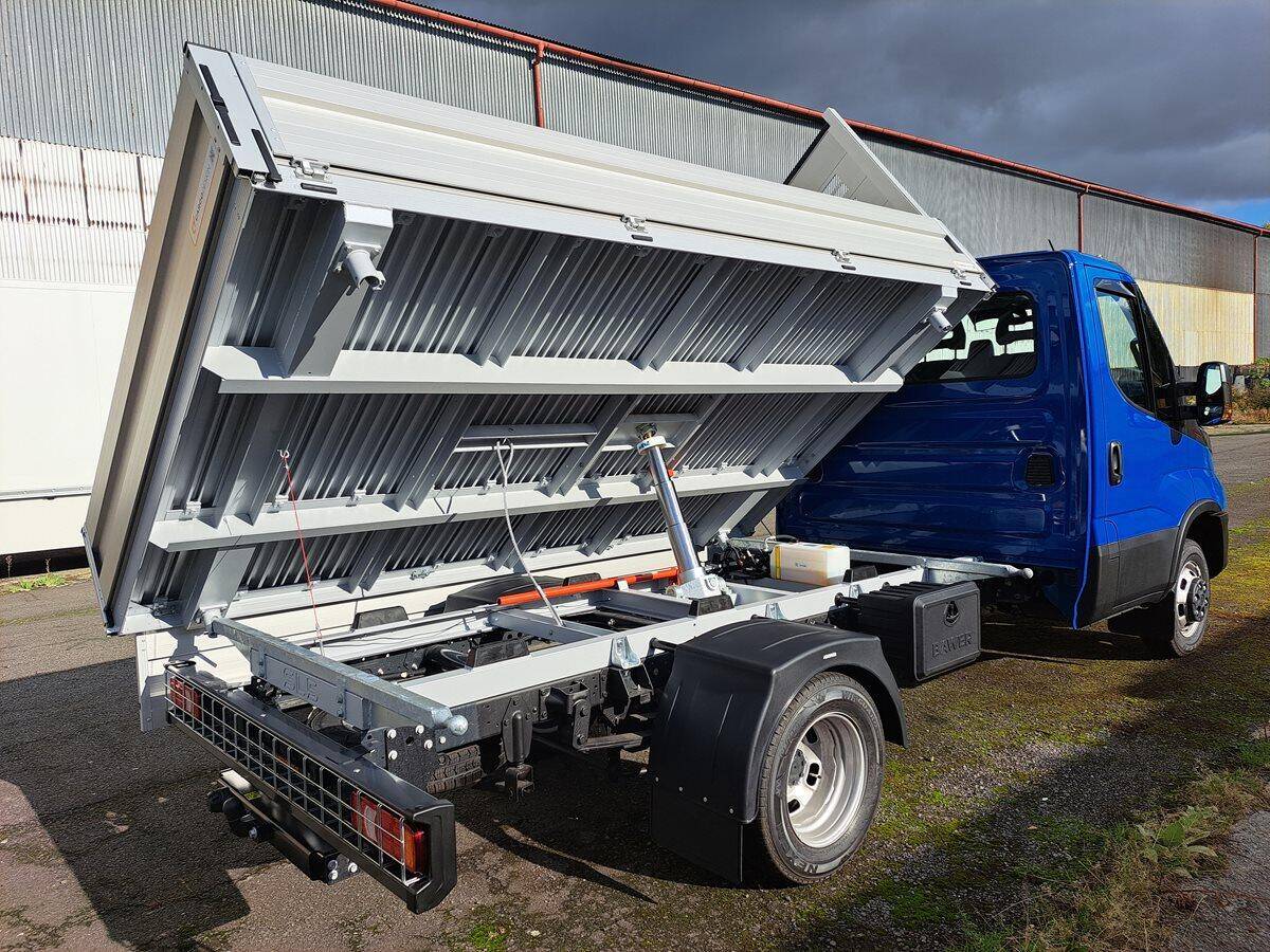 Iveco Daily 50C18 do 3,5t sklopka