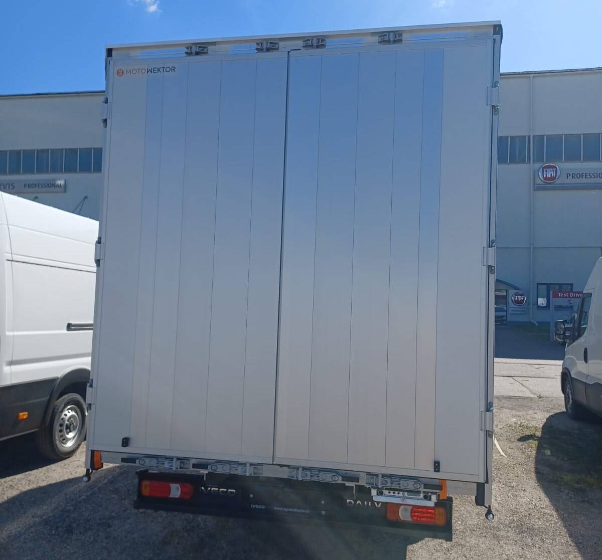 Iveco Daily 35S18HA8 V, automat, 10pal.