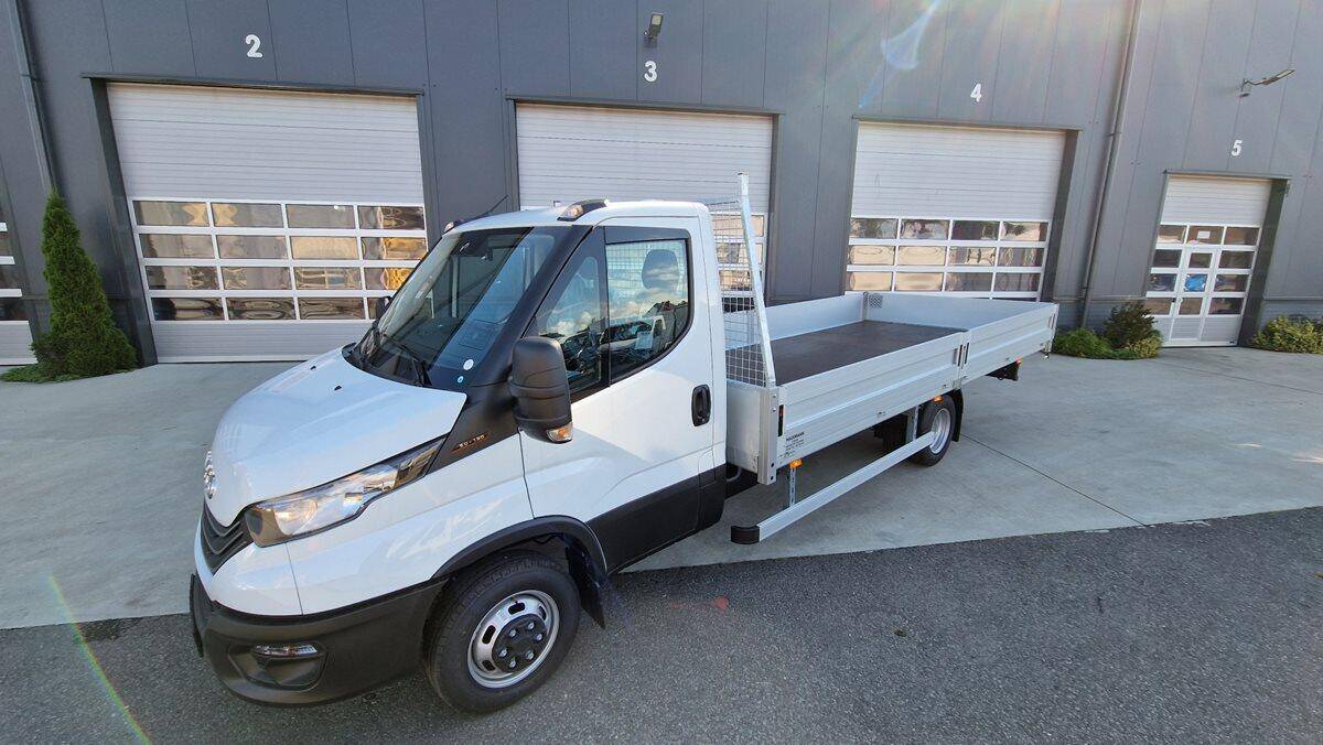 Iveco Daily  50C18 valník do 3,5t skladem