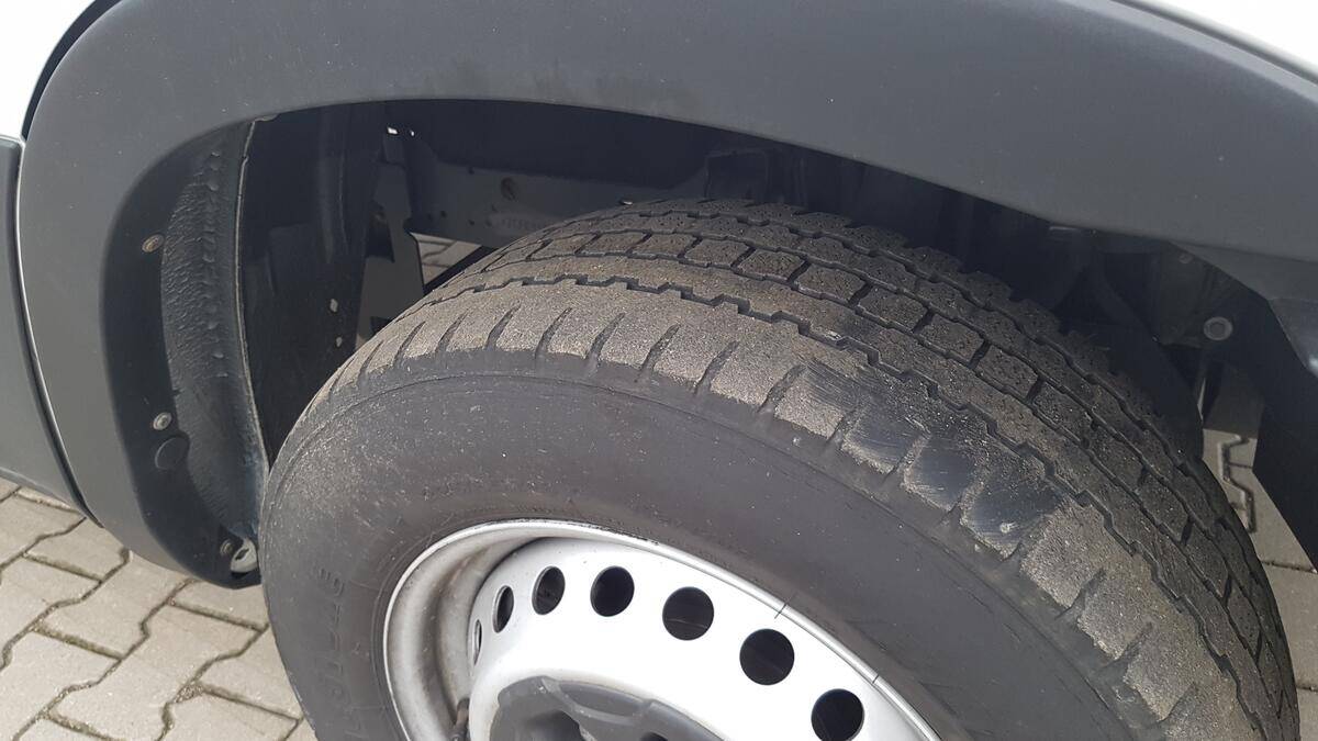 Iveco Daily 35S15- skříň + HČ rezervace