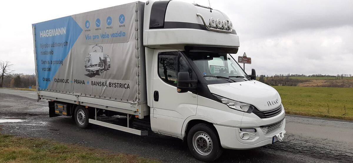 Iveco Daily 35S18 valník s plachtou 10 pal