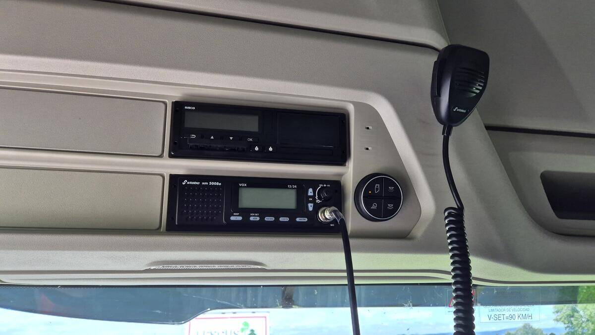 Iveco Stralis S-Way AS440ST+Schwarzmuller