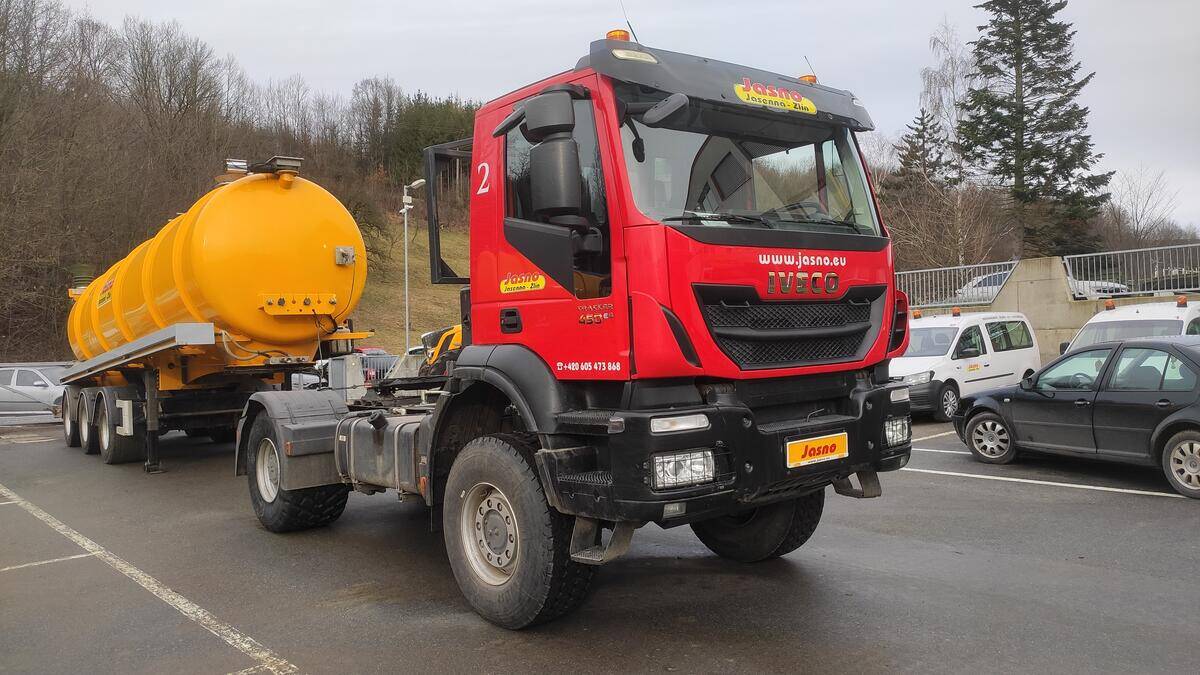 Iveco Traktor TRAKKER AD400T45 4x4