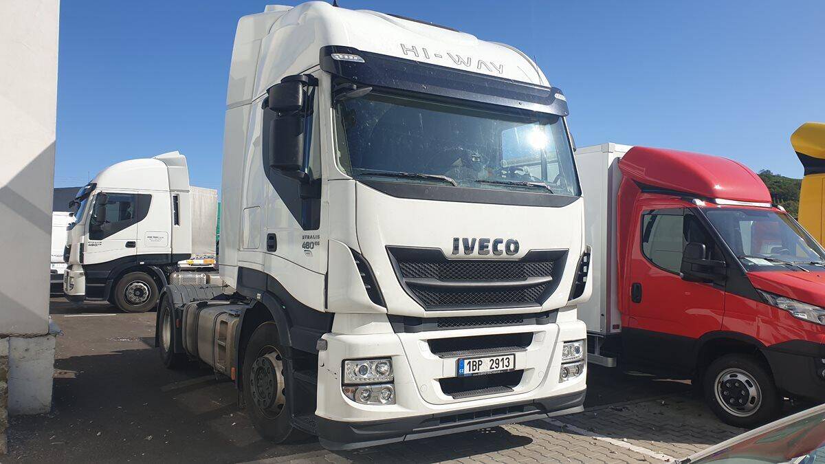 Iveco Stralis AS440T/P rezervace
