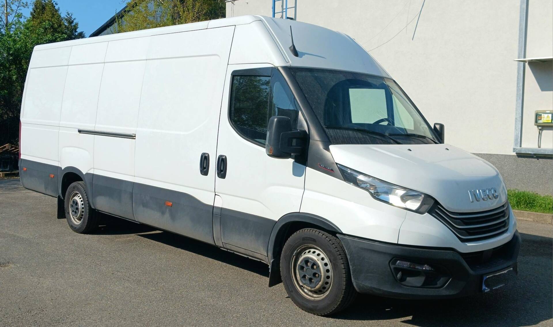 Iveco Daily 35S18H Van 4x2, klima