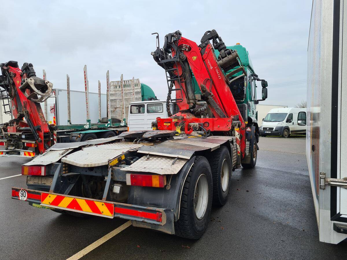 Iveco Trakker AT380TW 6x6 tahač s HR
