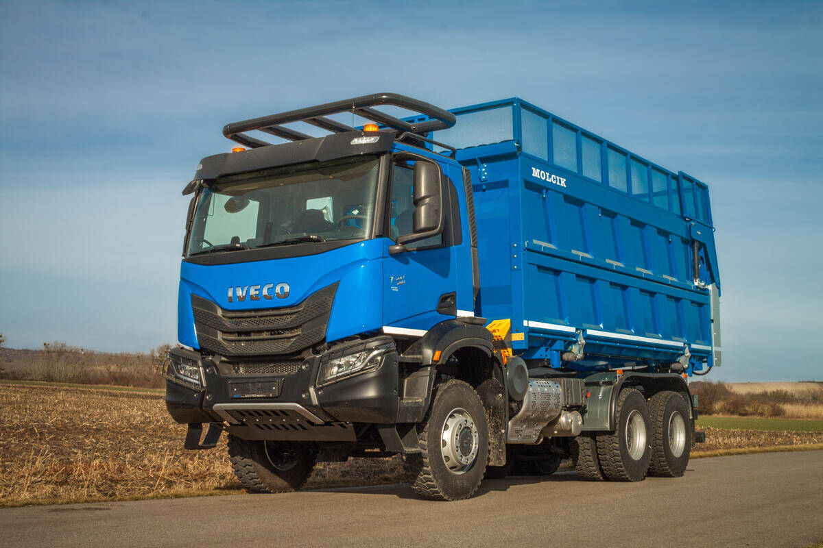 Iveco Traktor T-Way AD260T45W 6x6