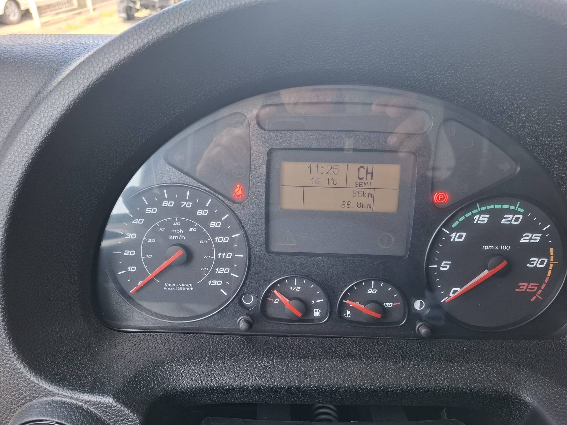 Iveco Eurocargo 160E28/P, valník, automat