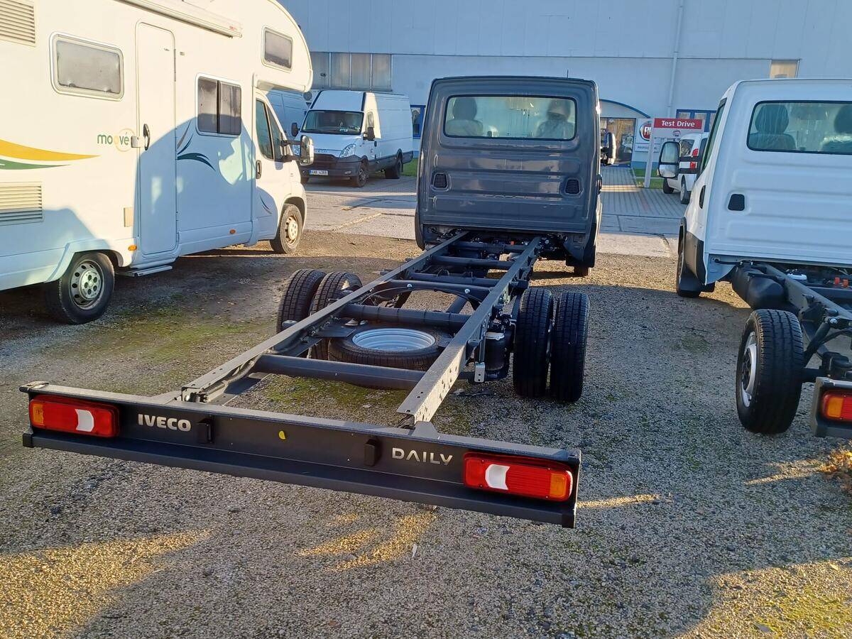 Iveco Daily  50C18HA8Z/P do 3.5t