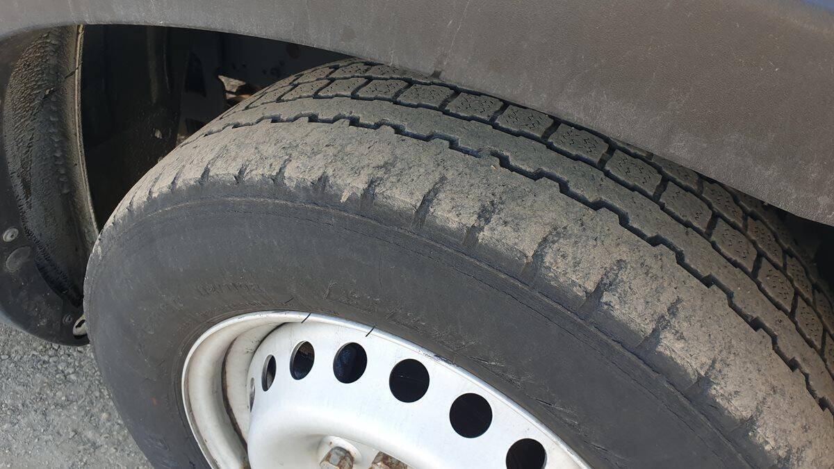 Iveco Daily 35S14V-12m3 rezervace