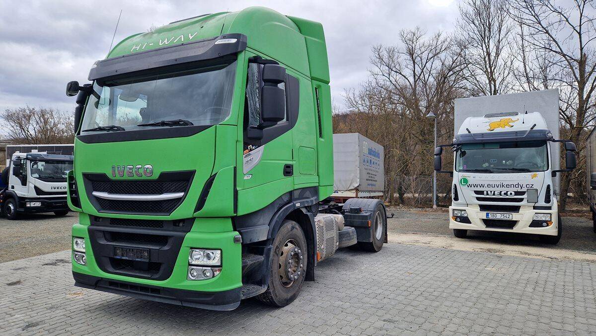 Iveco Stralis AS440T/P rezervace