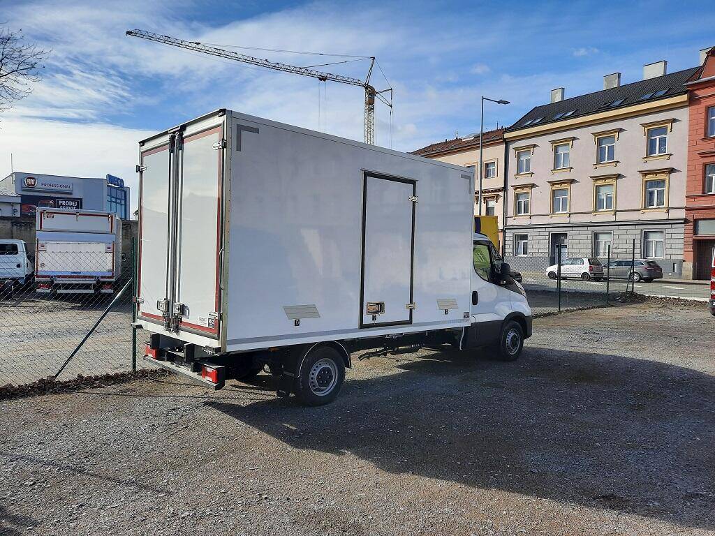 Iveco Daily  35S16 mražák, klima