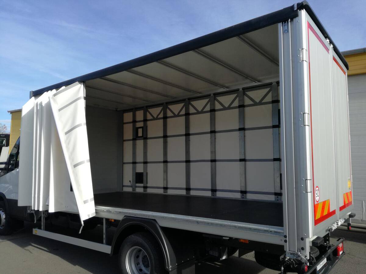 Iveco Daily  72C18 nápojovka 10pal.