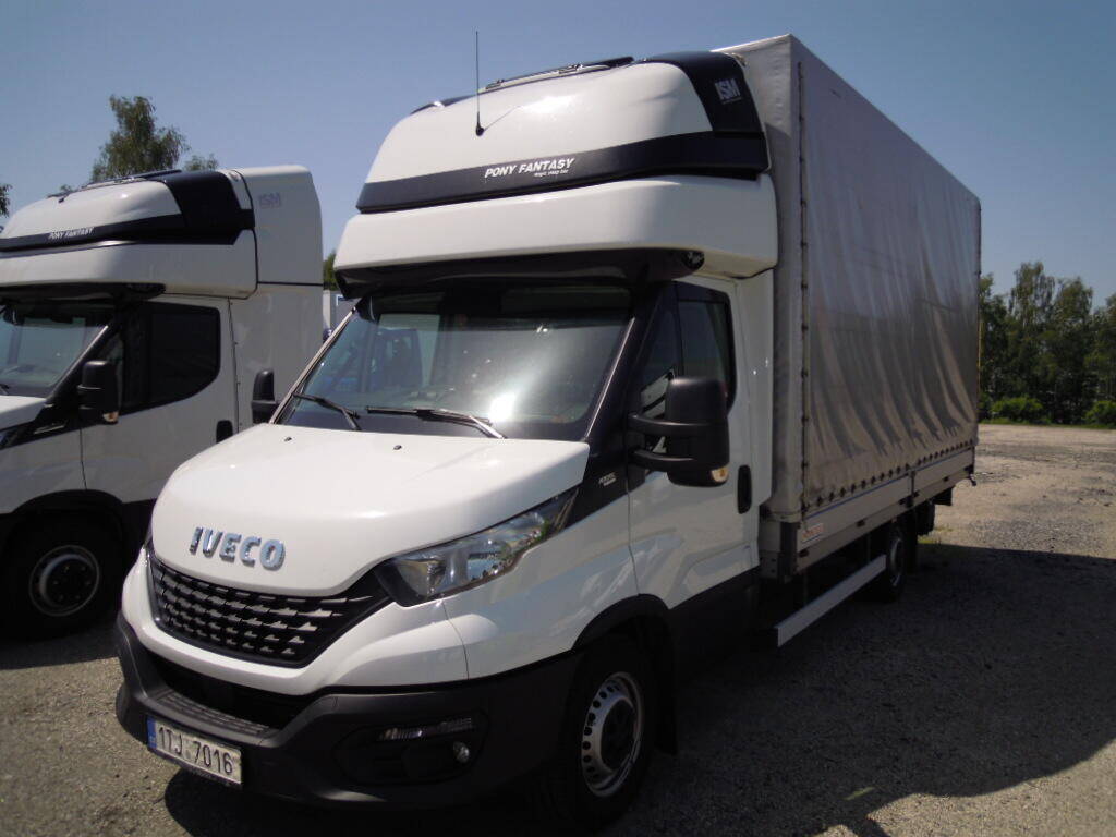 Iveco Daily 35S18 10pal. 3.0, plachta