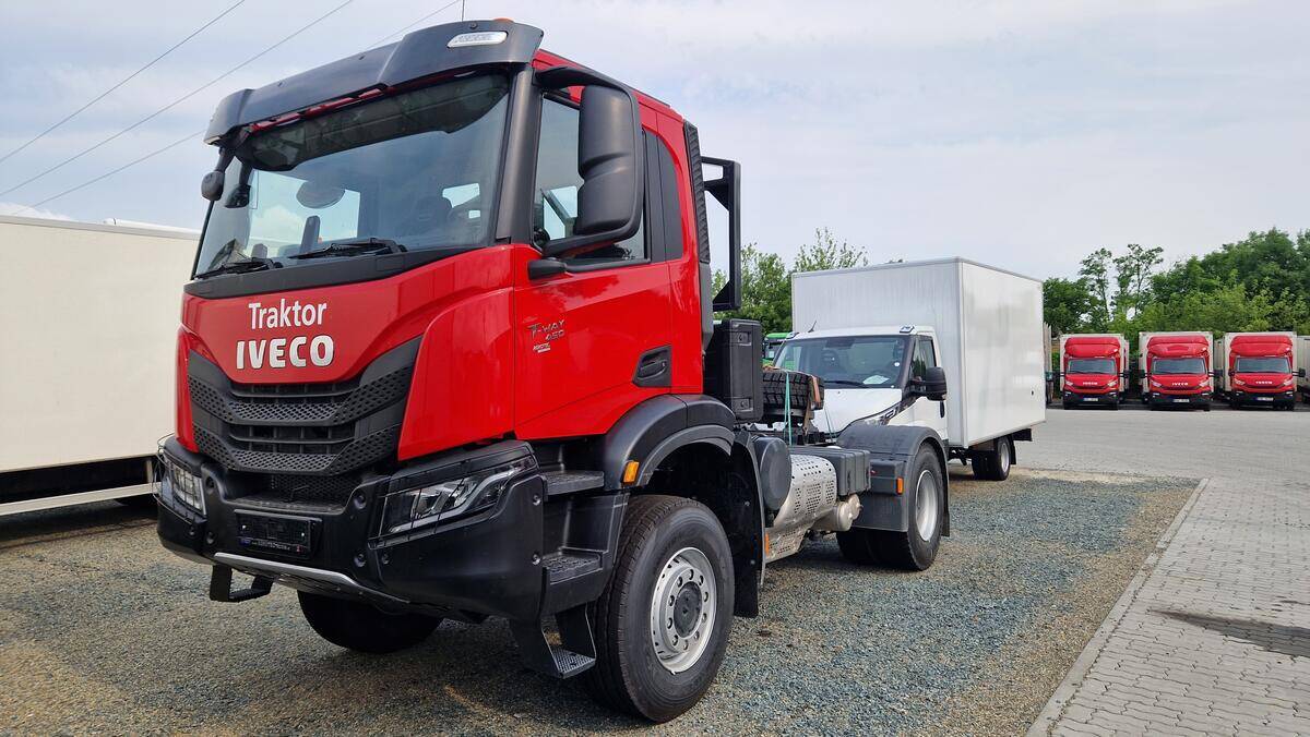 Iveco Traktor T-WAY AD400T45W 4x4