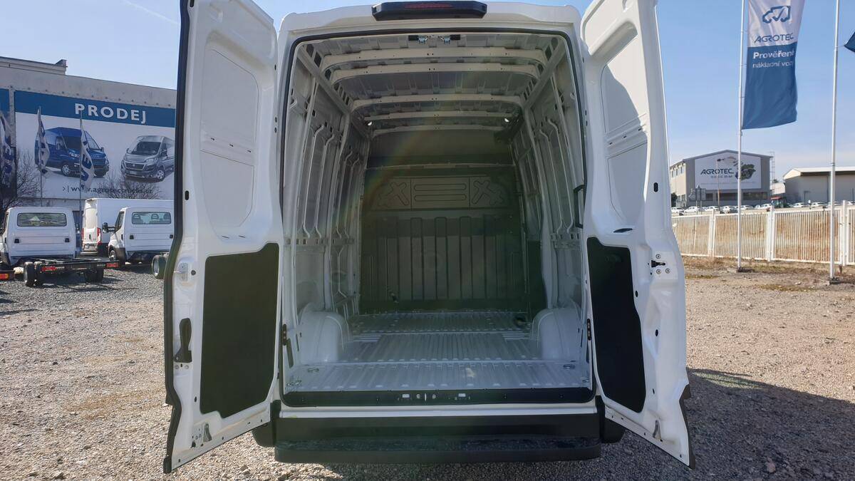 Iveco Daily  35S14 12m3