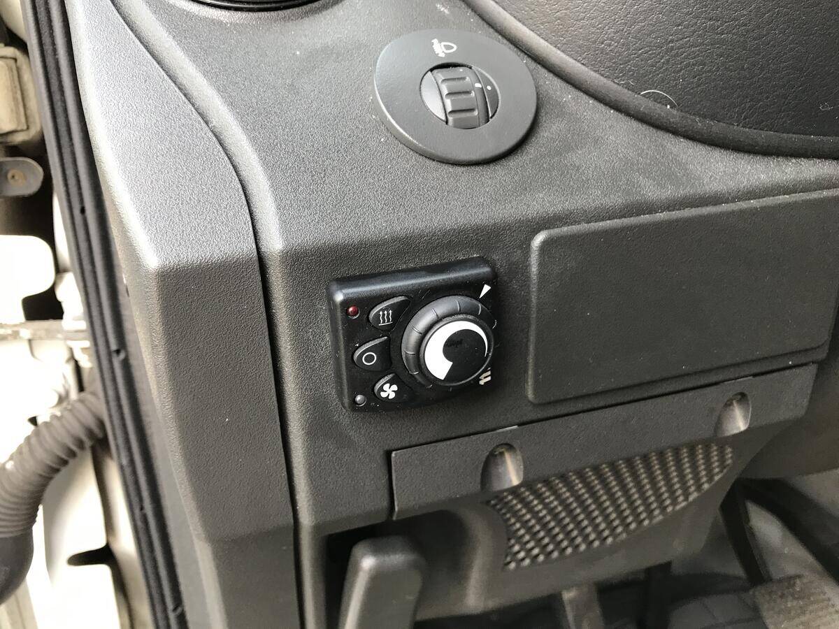 Iveco Daily 65C17 skříň