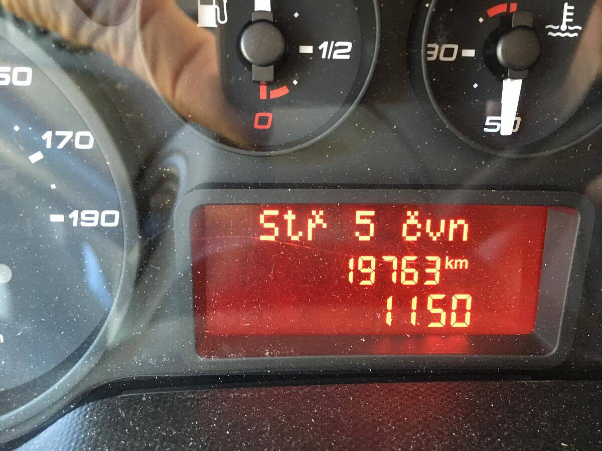 Iveco Daily 70C17 plachta + HČ