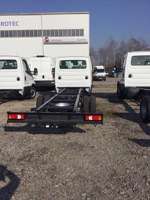 Iveco Daily  50C21 do 3,5t, tažné, klima