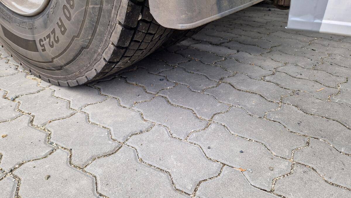 Iveco Stralis AS440T/P rezervace