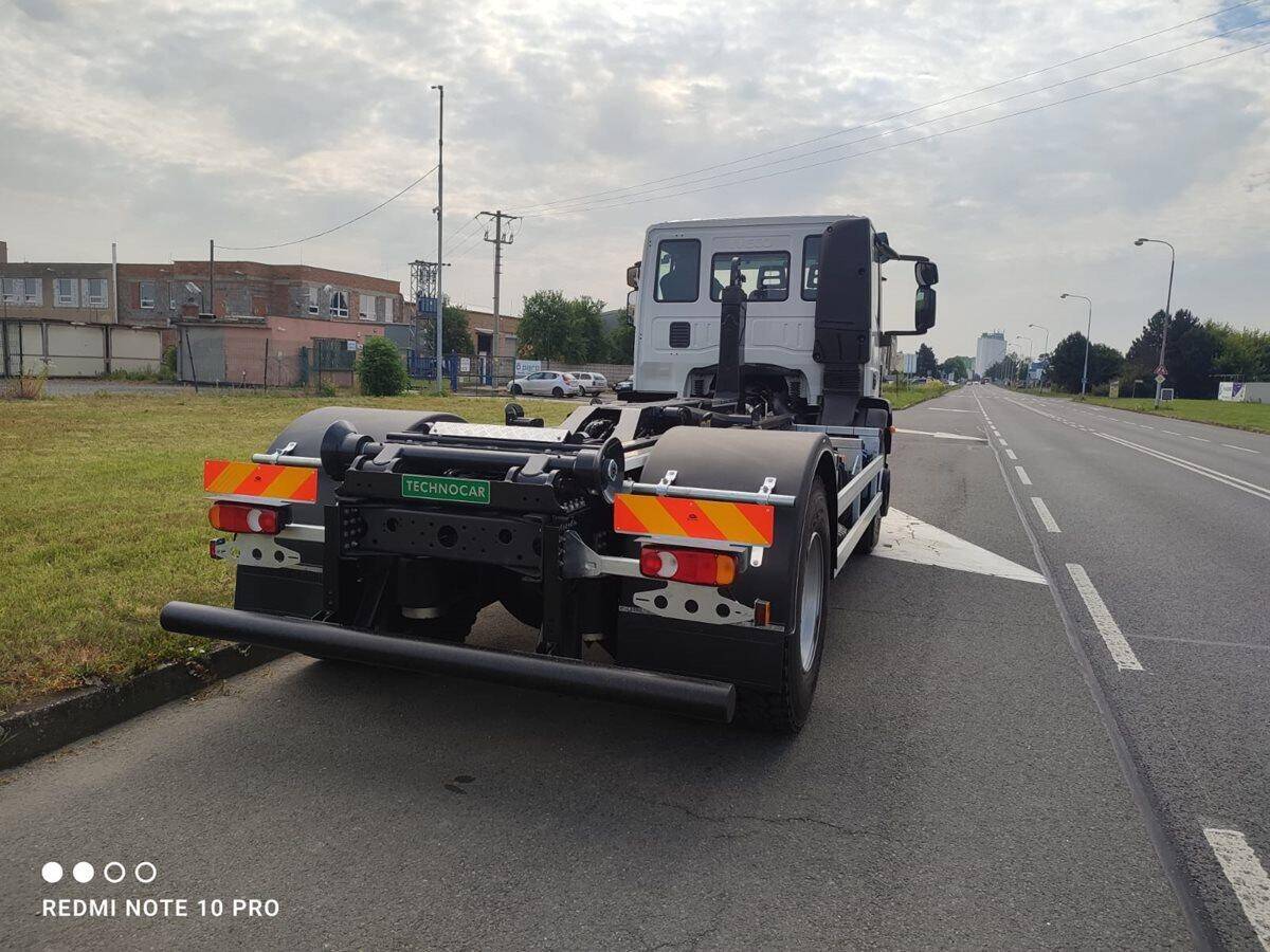 Iveco Eurocargo  180E28/P 12t nosič TNH 12/42