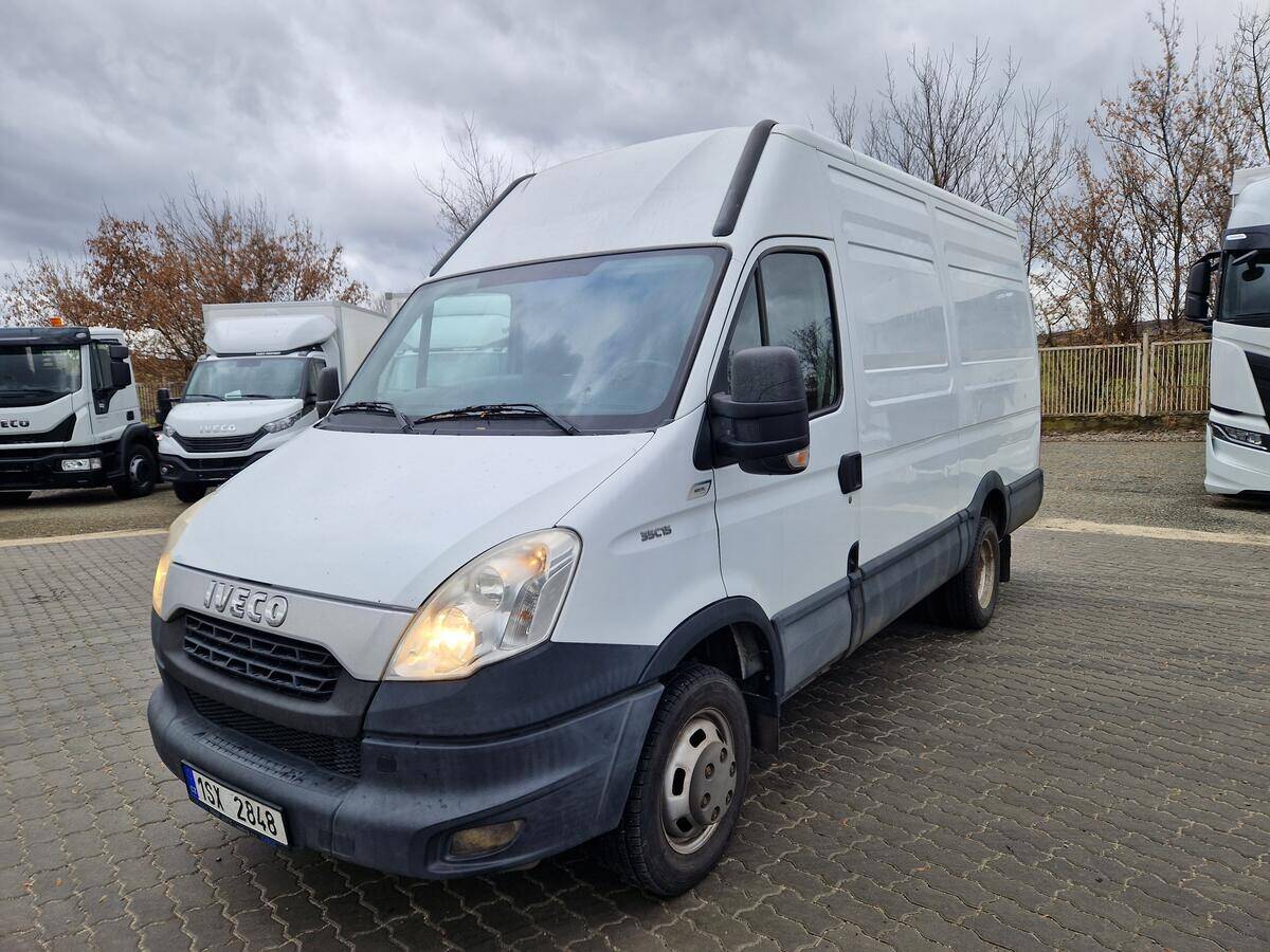 Iveco Daily 35C15 3,0 12m3