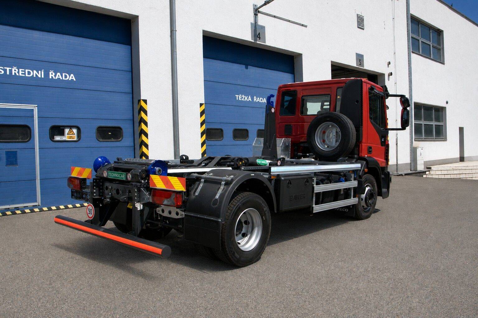 Iveco Eurocargo 120E22 natahovák, skladem
