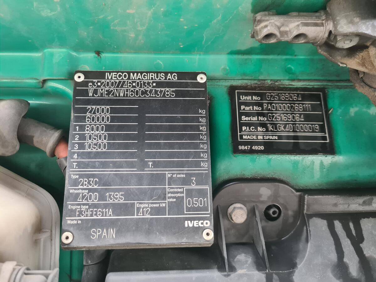 Iveco Stralis AS260S56 6x4 s HR lesák