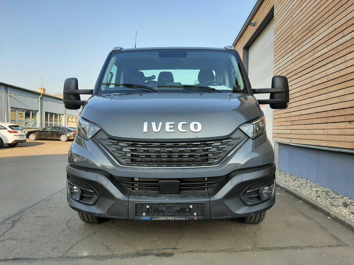 Iveco Daily  35S18H 4x2 plachta 10pal.