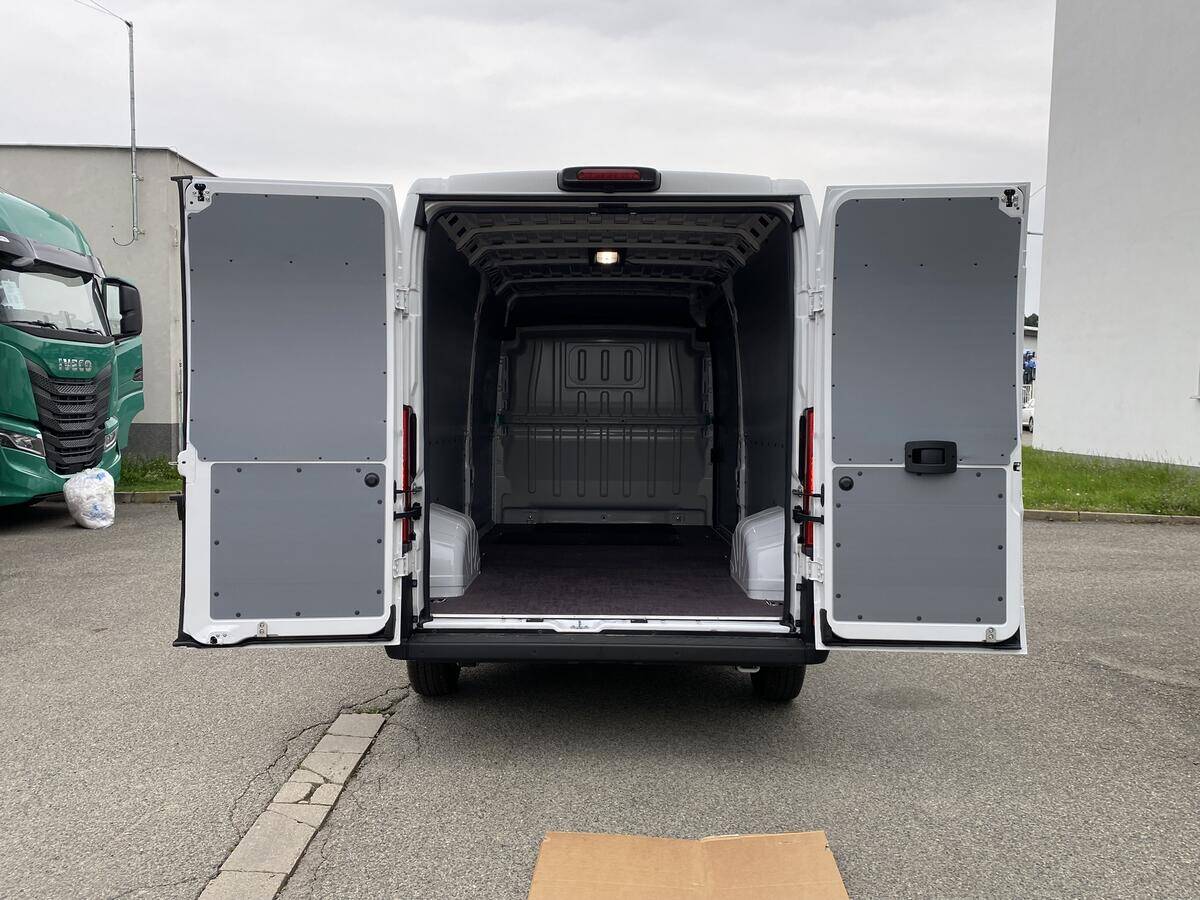 Fiat Ducato  2,2 MTJ L3H2 13m3