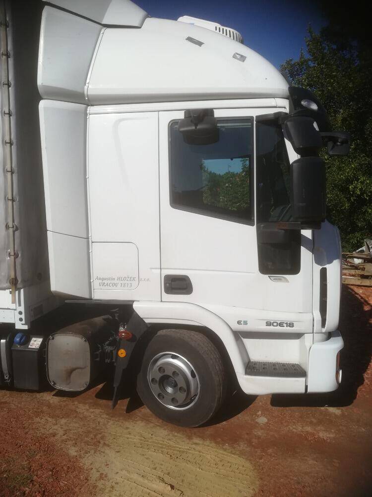 Iveco Eurocargo 90E18 valník + vlek