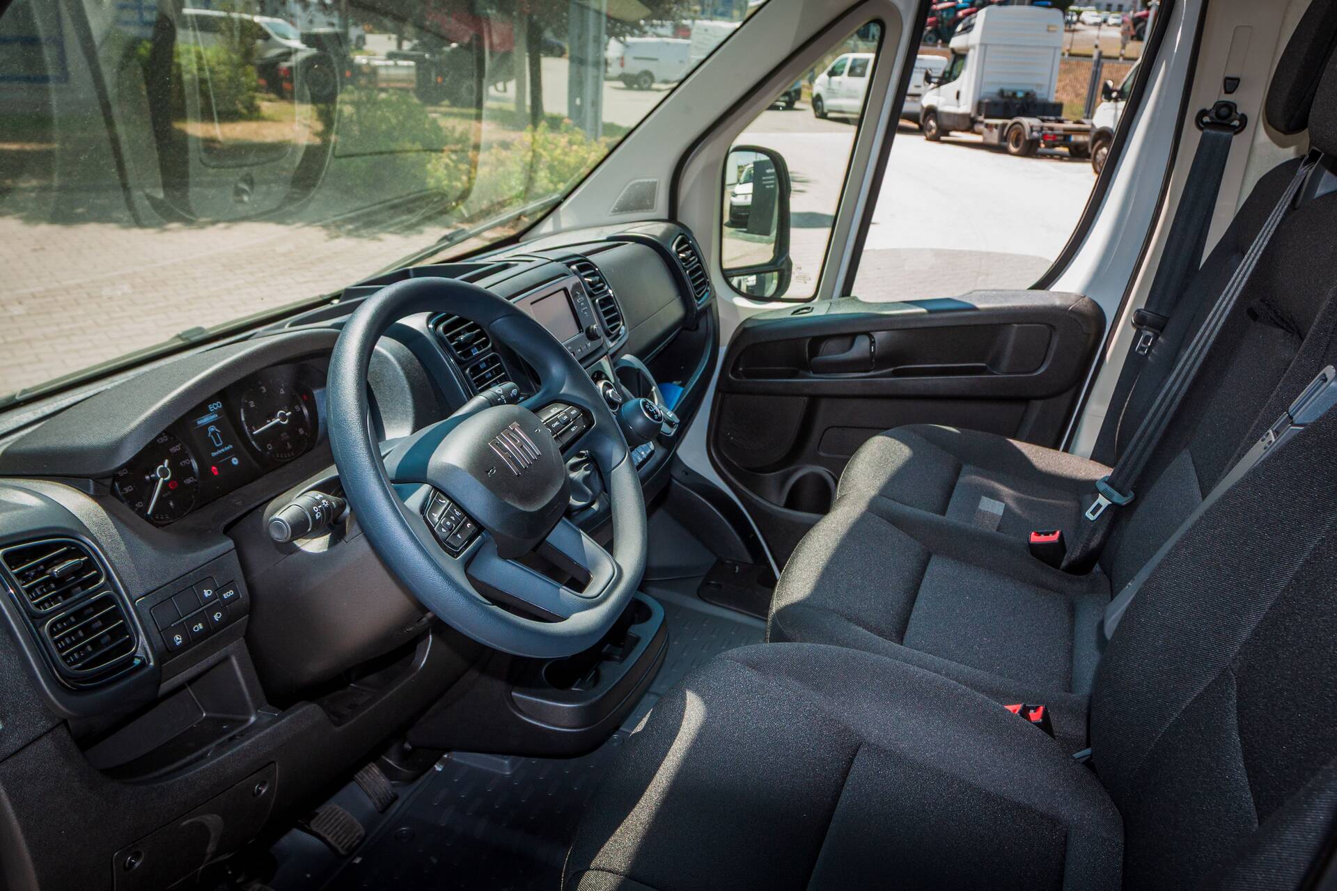 Fiat Ducato Light 2.2 MTJ 120k 6MT van L2H1,