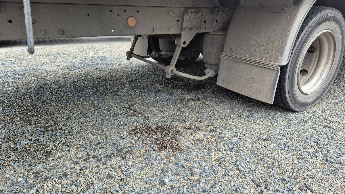 Iveco Eurocargo EC75E, skříň