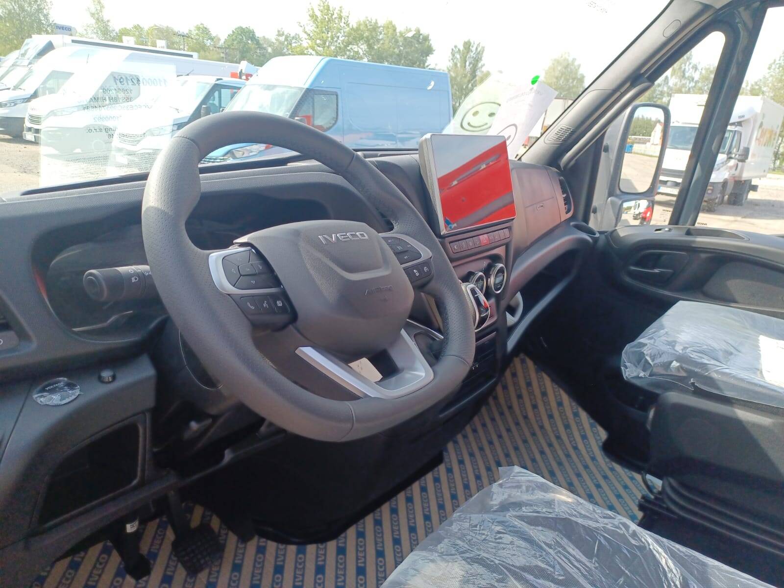 Iveco Daily 35S18HA8, automat, 8pal