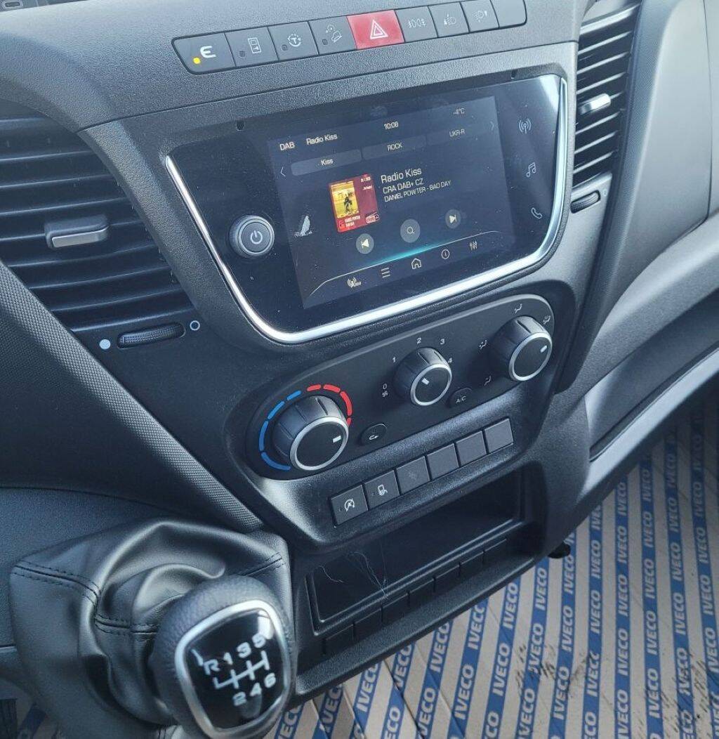 Iveco Daily 35S16, valník, klima