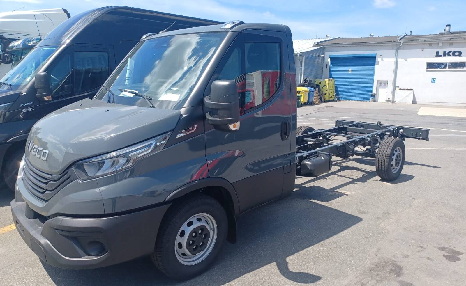 Iveco Daily 35S18HA8, automat, tažné