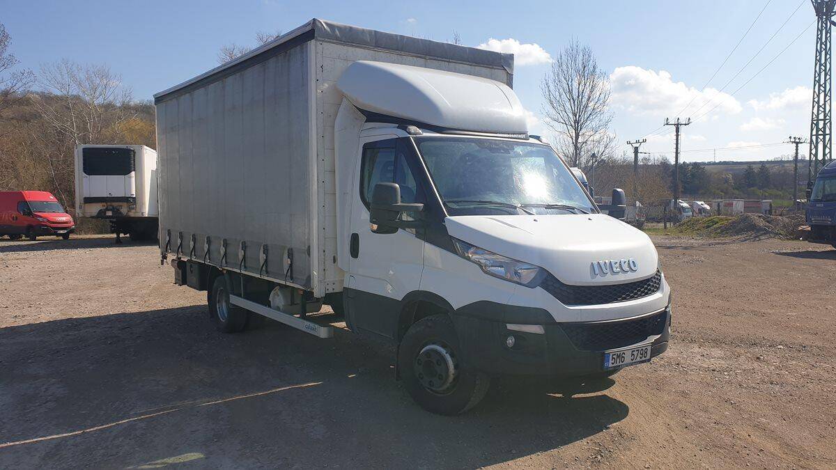 Iveco Daily 70C17 plachta reservace